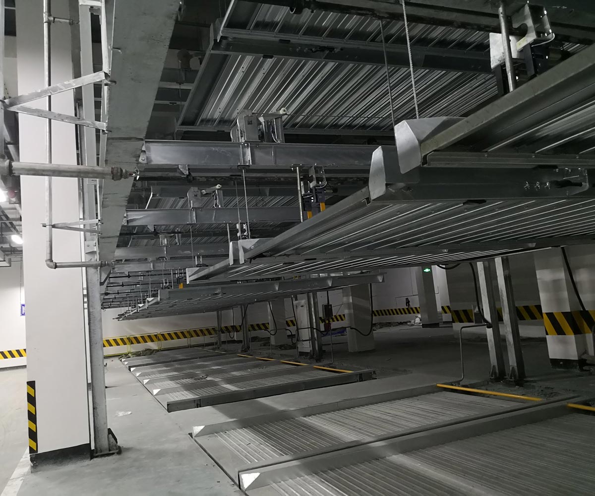 利川市负一正三地坑PSH4D1四层升降横移机械式停车设备